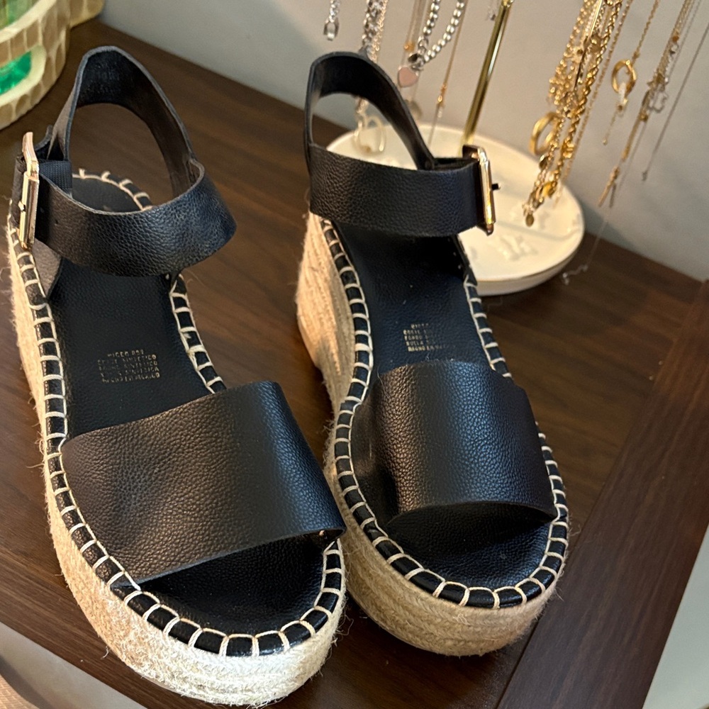 Elegant Black Espadrille Sandals (worn once)